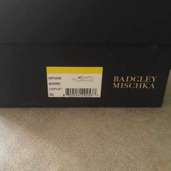 Badgley Mischka Pink Barre Jewelled Sneaker 6.5 - Picture 5 of 5